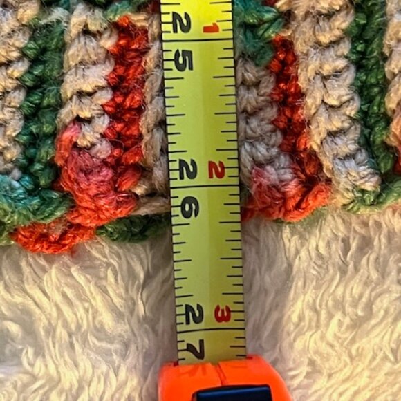 Handcrafted sweatshirt V-neck open sides - Picture 7 of 8